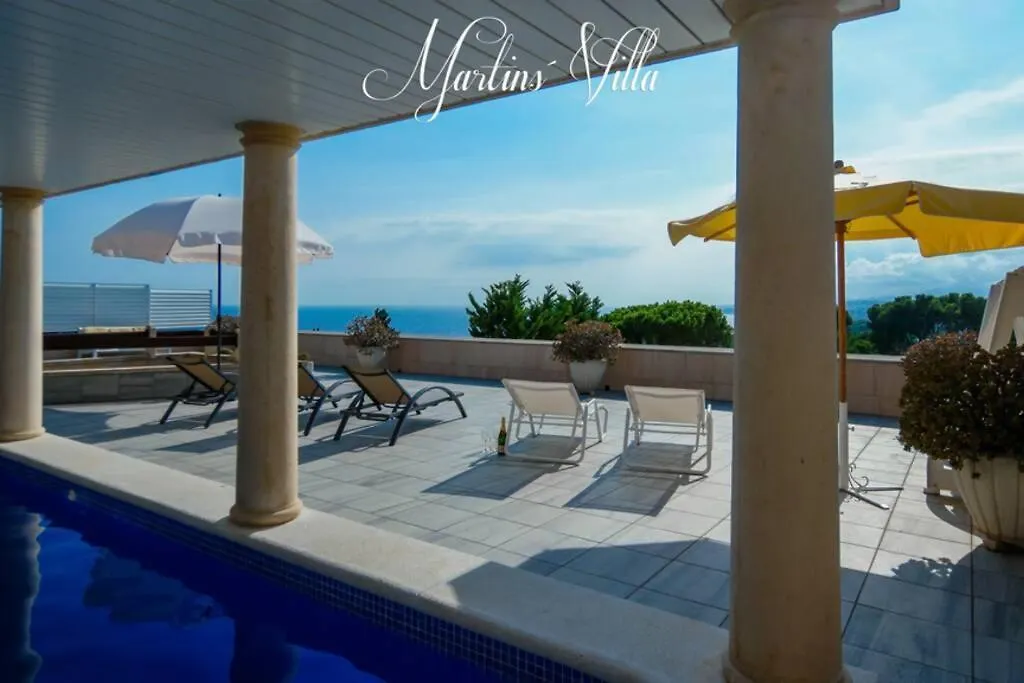Martin 'S Villa. House On The Beach With Pool يوريت دي مار