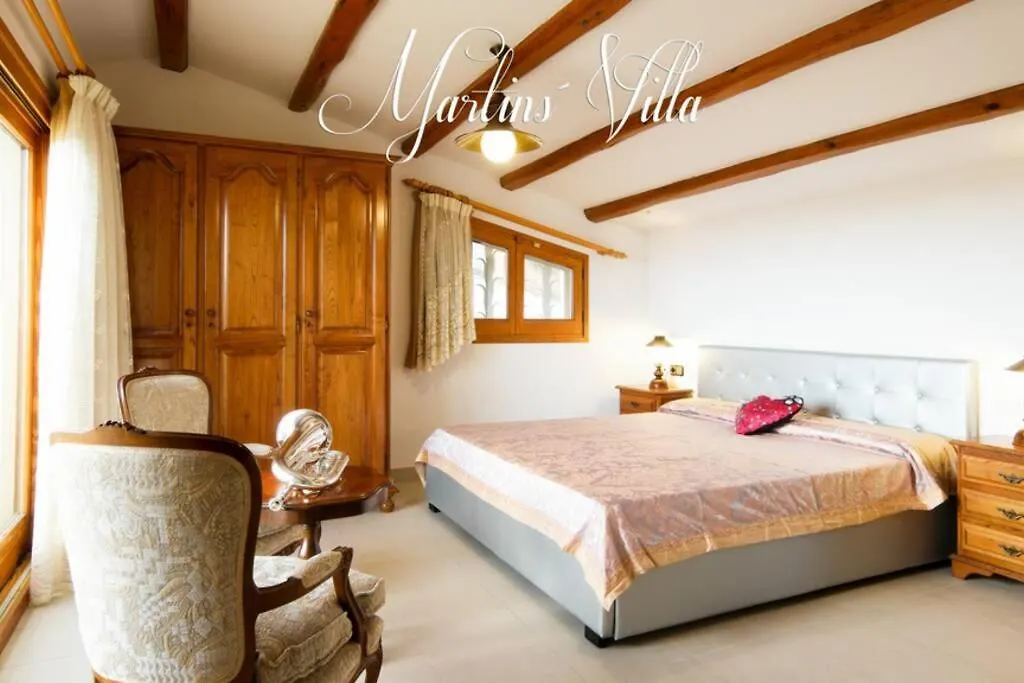 Villa Martin 'S Villa. House On The Beach With Pool